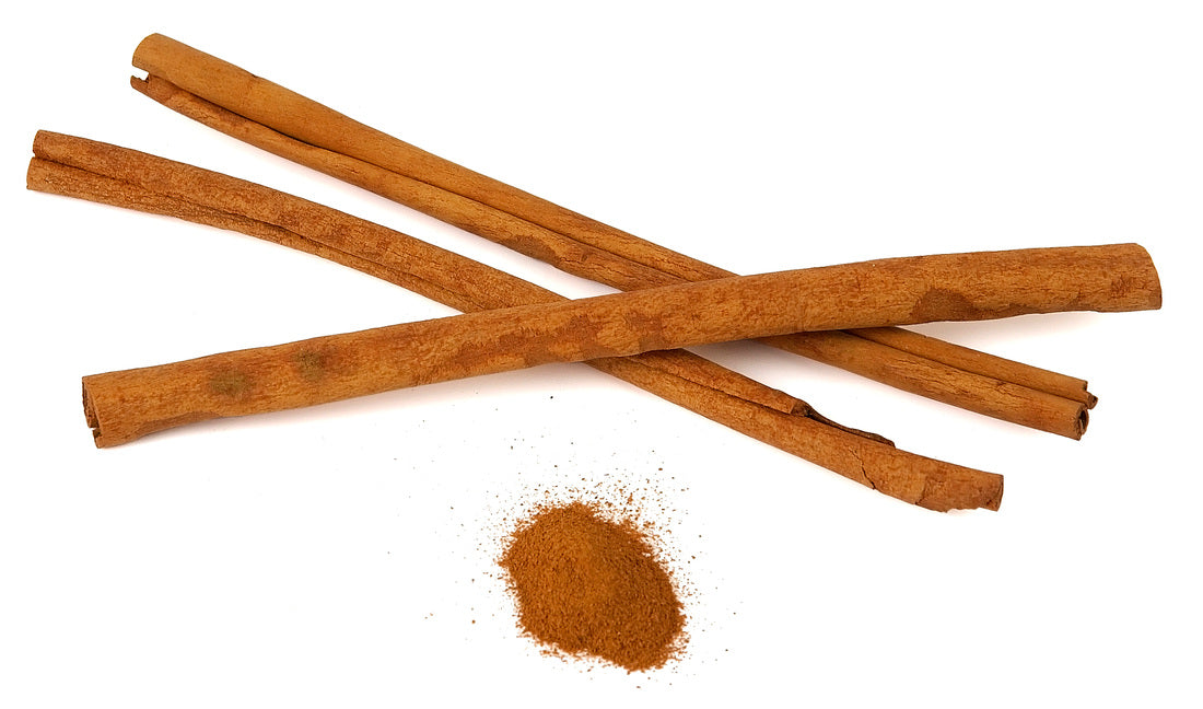 Cinnamon sticks and ground cinnamon